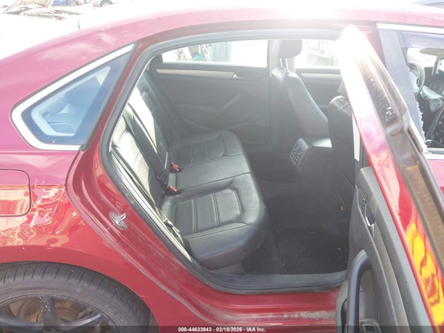 Aukcja sprzedaży 2015 Volkswagen Passat 1.8t Se, vin: 1VWBT7A39FC014680, numer aukcji: 44633943