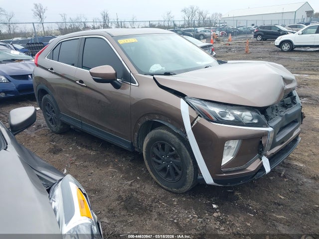 2018 MITSUBISHI ECLIPSE CROSS JA4AT3AA7JZ048719 Photo 0