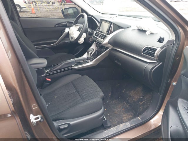 2018 MITSUBISHI ECLIPSE CROSS JA4AT3AA7JZ048719 Photo 4