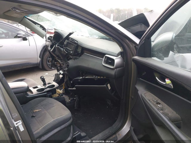 Продаж на аукціоні авто 2016 Kia Sorento 3.3l Lx, vin: 5XYPG4A56GG072370, номер лоту: 44633957