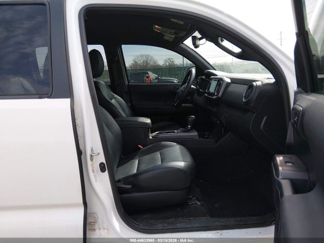 3TMCZ5AN1JM159778 Toyota Tacoma Trd Off Road