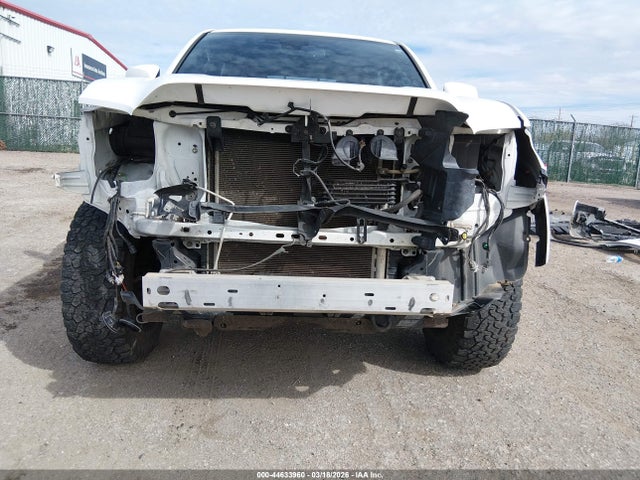 3TMCZ5AN1JM159778 Toyota Tacoma Trd Off Road