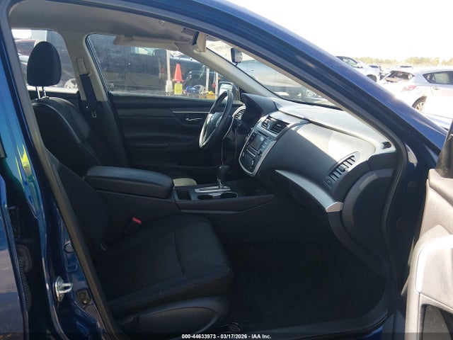 Продажа на аукционе авто 2017 Nissan Altima 2.5 Sr, vin: 1N4AL3AP1HC260271, номер лота: 44633973