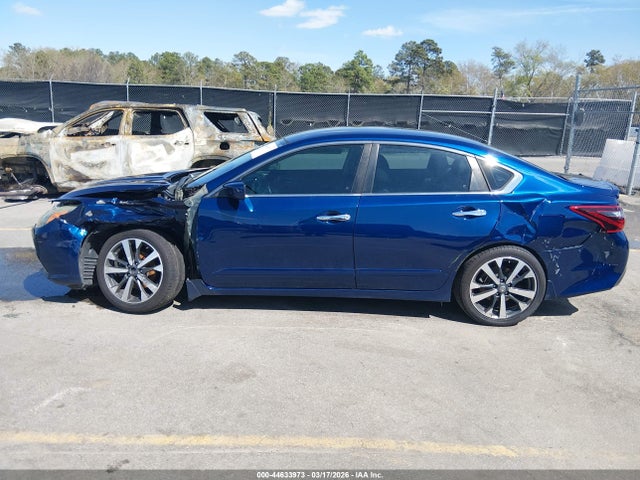 Продажа на аукционе авто 2017 Nissan Altima 2.5 Sr, vin: 1N4AL3AP1HC260271, номер лота: 44633973
