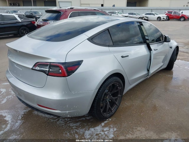 5YJ3E1EB1JF088851 Tesla Model 3 Long Range/performance