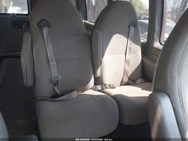 2015 Chevrolet Express 2500 Lt მანქანა იყიდება აუქციონზე, vin: 1GBWGRFF3F1191684, აუქციონის ნომერი: 44634006
