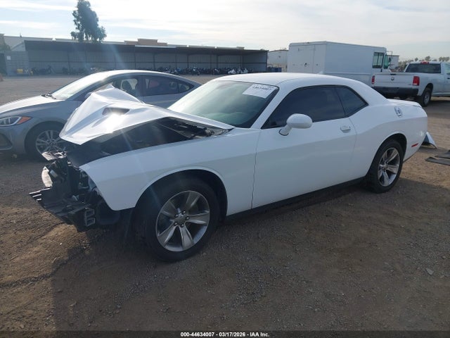 Dodge Challenger Sxt 2015 2C3CDZAG7FH775180 Image 2