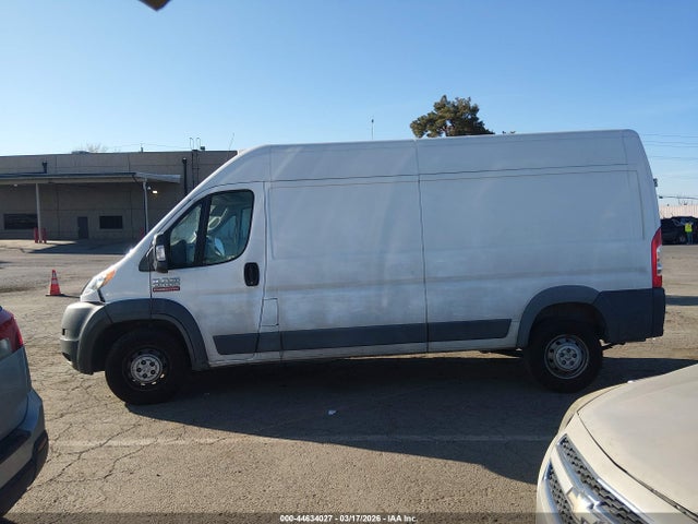 3C6TRVDG3JE107213 RAM Promaster 2500 High Roof 159 Wb