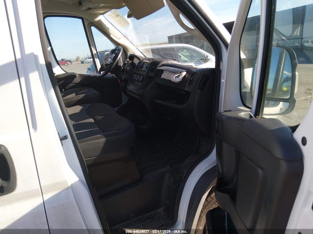 3C6TRVDG3JE107213 RAM Promaster 2500 High Roof 159 Wb