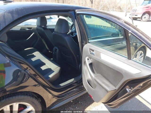 Продажа на аукционе авто 2013 Volkswagen Jetta Gli, vin: 3VW4A7AJXDM211771, номер лота: 44634042