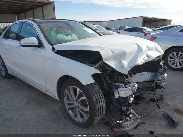 2015 Mercedes-benz C 300 მანქანა იყიდება აუქციონზე, vin: 55SWF4JB6FU052449, აუქციონის ნომერი: 44634060