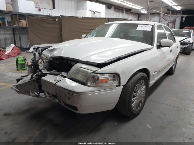 2010 Mercury Grand Marquis Ls (fleet Only) მანქანა იყიდება აუქციონზე, vin: 2MEBM7FV1AX603209, აუქციონის ნომერი: 44634079