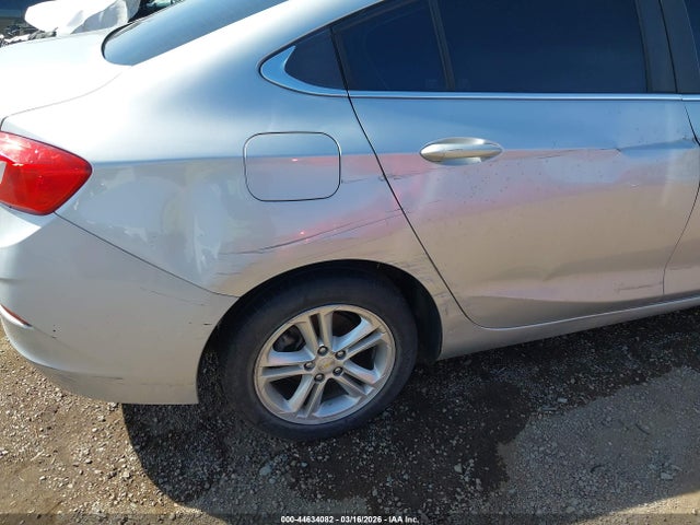 1G1BE5SM1H7104922 Chevrolet Cruze Lt Auto