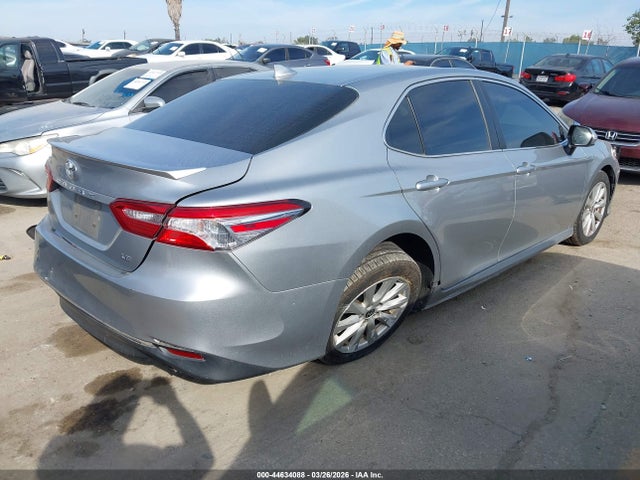 Toyota CAMRY LE 2020 4T1C11AK7LU971747 Image 4