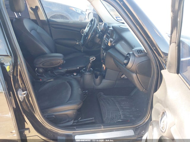 2016 MINI HARDTOP WMWXU1C57G2D11455 Photo 4