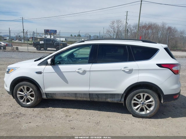 Ford ESCAPE SE 2018 1FMCU9G98JUB49322 Image 14