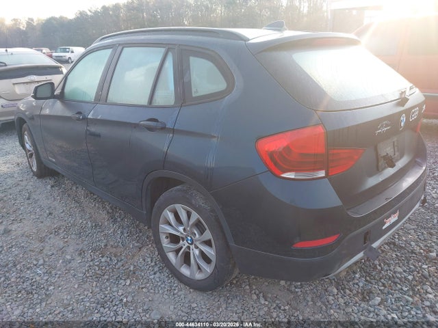2014 BMW X1 WBAVL1C59EVY23818 Photo 2