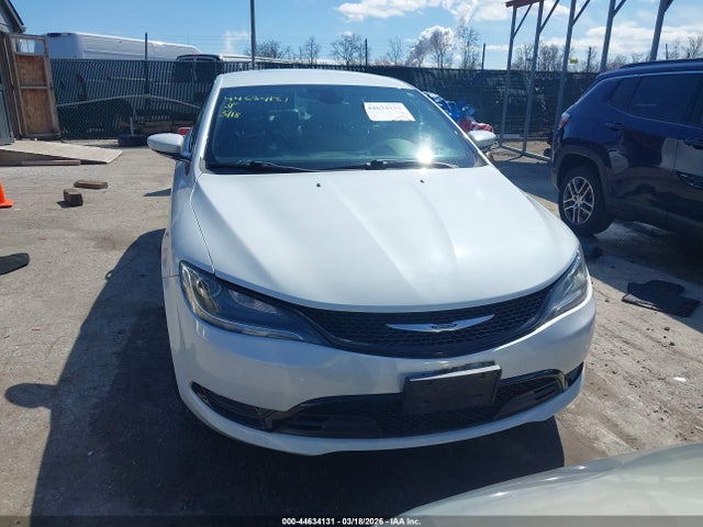 2015 Chrysler 200 S მანქანა იყიდება აუქციონზე, vin: 1C3CCCDG4FN615650, აუქციონის ნომერი: 44634131