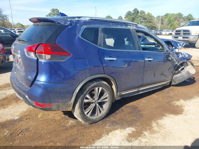 JN8AT2MT2JW464647 Nissan Rogue Sl