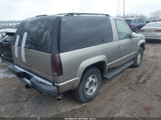 1999 CHEVROLET TAHOE 3GNEK18R2XG167613 Photo 3