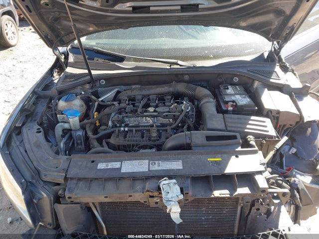 Aukcja sprzedaży 2017 Volkswagen Passat 1.8t R-line, vin: 1VWDT7A33HC071288, numer aukcji: 44634249
