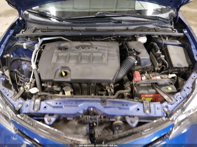 2T1BURHE5JC111815 Toyota COROLLA SE