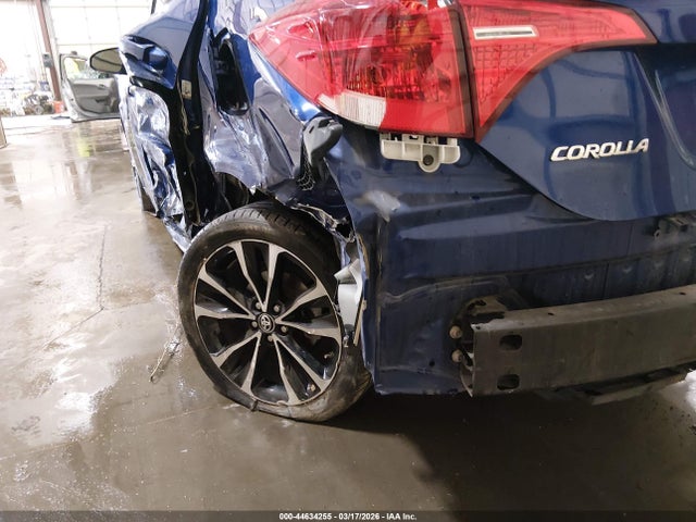 2T1BURHE5JC111815 Toyota COROLLA SE