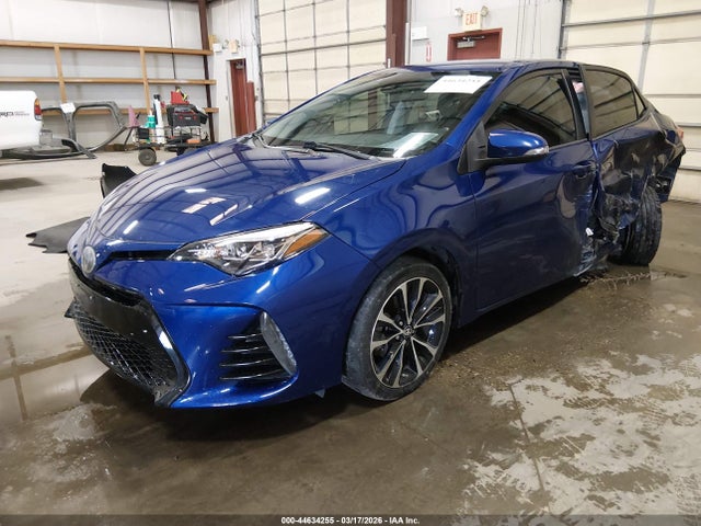 2T1BURHE5JC111815 Toyota COROLLA SE