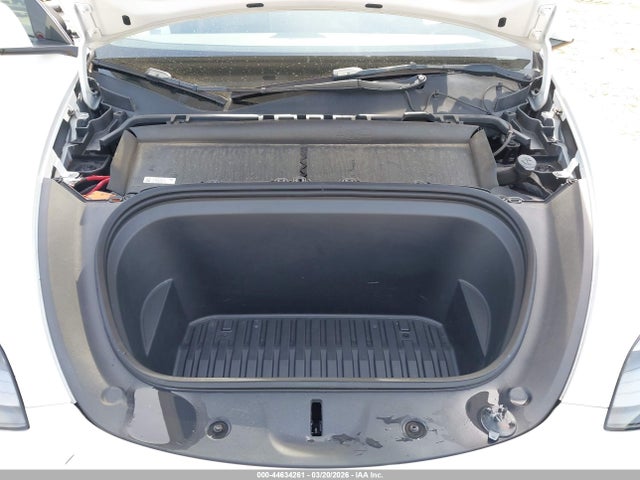 Продажа на аукционе авто 2023 Tesla Model Y Awd/long Range Dual Motor All-wheel Drive, vin: 7SAYGAEE9PF804157, номер лота: 44634261