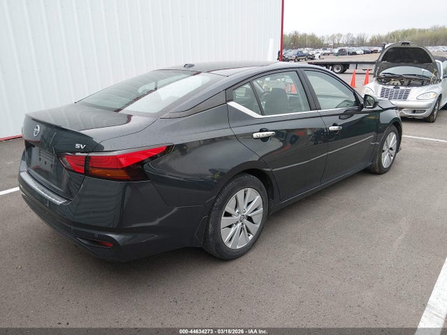 44634273 :رقم المزاد ، 1N4BL4DV6MN418090 vin ، 2021 Nissan Altima Sv Fwd مزاد بيع