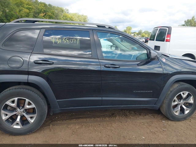 Продаж на аукціоні авто 2015 Jeep Cherokee Trailhawk, vin: 1C4PJMBS4FW772217, номер лоту: 44634348