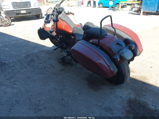 2024 HARLEY-DAVIDSON FXLRST 1HD1YXZ23RB020642 Photo 2