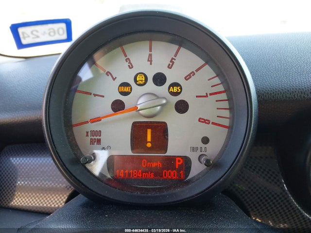 2011 MINI COOPER S CLUBMAN WMWZG3C57BTY36172 Photo 6