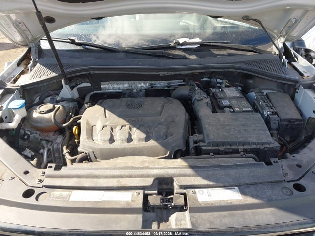 44634458 :رقم المزاد ، 3VV0B7AX7JM123616 vin ، 2018 Volkswagen Tiguan 2.0t S مزاد بيع