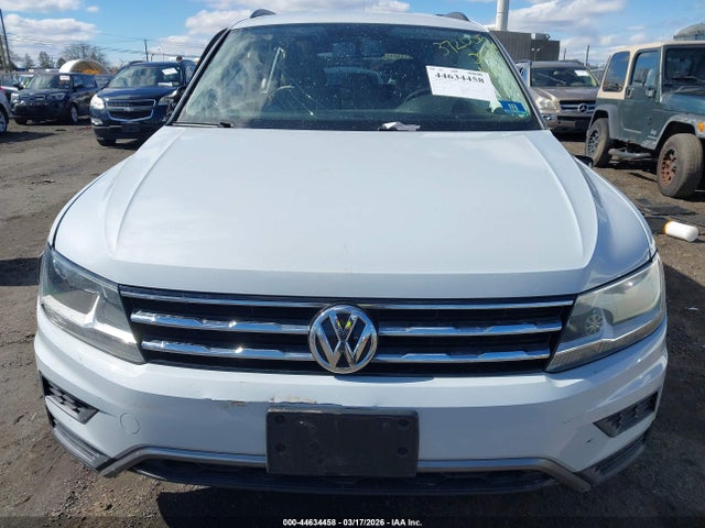 44634458 :رقم المزاد ، 3VV0B7AX7JM123616 vin ، 2018 Volkswagen Tiguan 2.0t S مزاد بيع