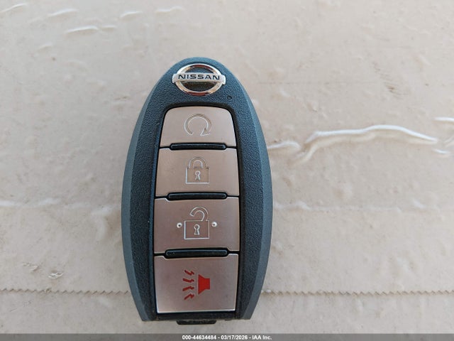 3N1CP5CU9JL527014 Nissan KICKS SR