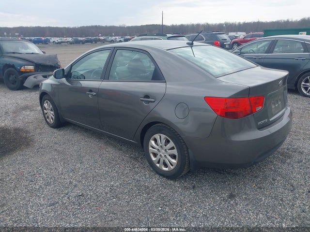 2013 KIA FORTE KNAFU4A25D5694339 Photo 2