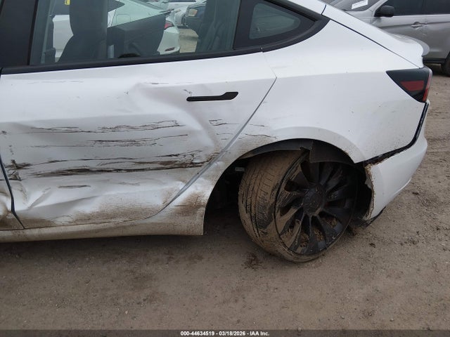 2023 Tesla Model 3 Performance Dual Motor All-wheel Drive მანქანა იყიდება აუქციონზე, vin: 5YJ3E1EC4PF561496, აუქციონის ნომერი: 44634519