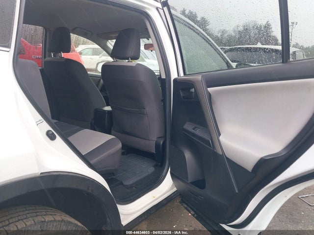 JTMBFREV9EJ009667 Toyota RAV4 LE