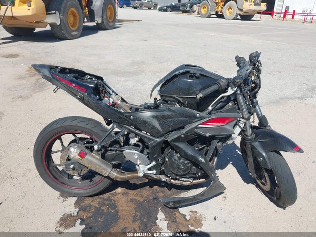 Yamaha YZFR3 2015 MH3RH06Y8FK005832 Image 11