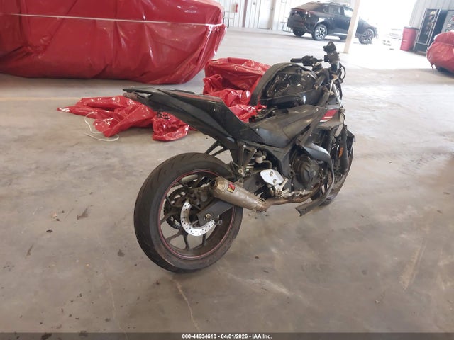 Yamaha YZFR3 2015 MH3RH06Y8FK005832 Image 4