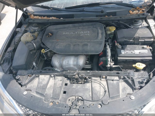 2015 Chrysler 200 Limited მანქანა იყიდება აუქციონზე, vin: 1C3CCCAB6FN659934, აუქციონის ნომერი: 44634625