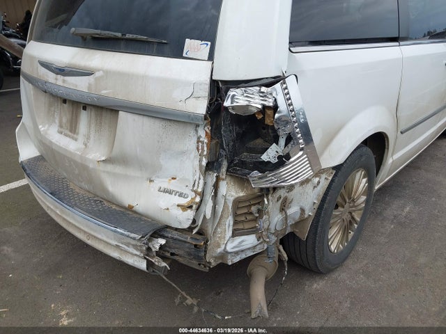 Auction sale of the 2014 Chrysler Town & Country Limited, vin: 2C4RC1GG4ER261104, lot number: 44634636