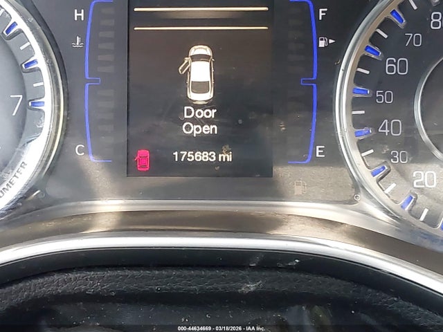 Продаж на аукціоні авто 2015 Chrysler 200 Limited, vin: 1C3CCCABXFN723621, номер лоту: 44634669