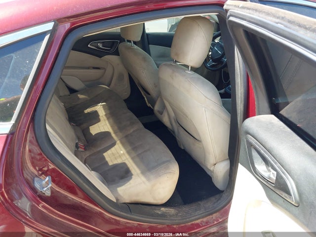 Продаж на аукціоні авто 2015 Chrysler 200 Limited, vin: 1C3CCCABXFN723621, номер лоту: 44634669