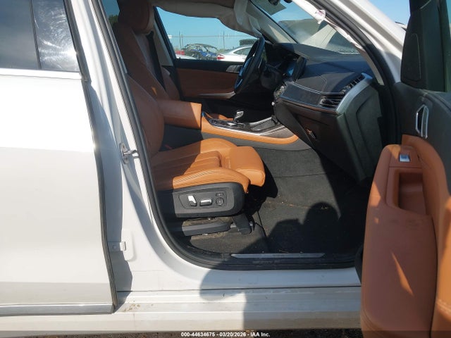 2022 BMW X7 5UXCW2C02N9L67809 Photo 4