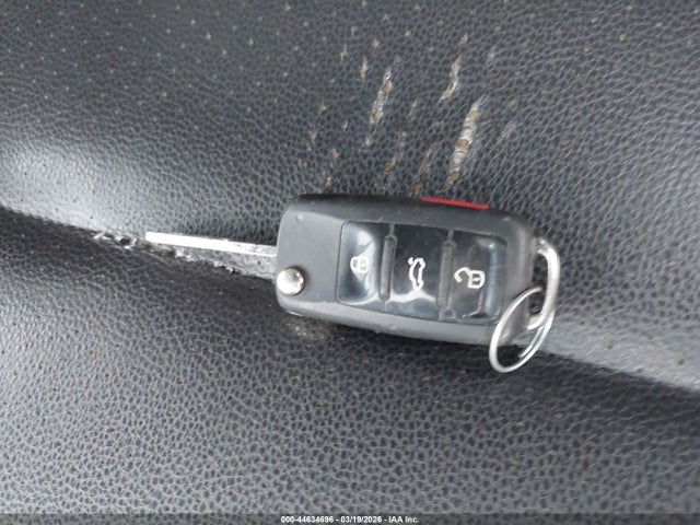 WVGBV7AX0GW603080 Volkswagen TIGUAN S