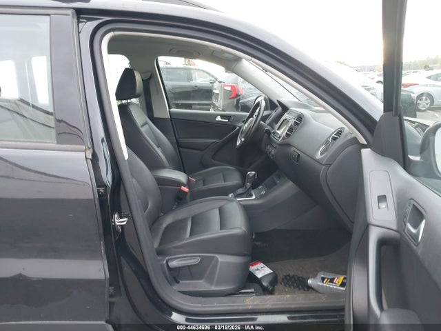 WVGBV7AX0GW603080 Volkswagen TIGUAN S