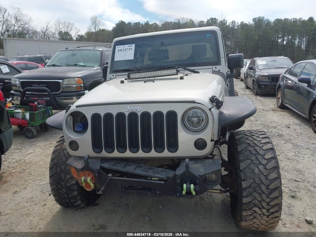 Auction sale of the 2007 Jeep Wrangler Unlimited X, vin: 1J4GA39177L172165, lot number: 44634719