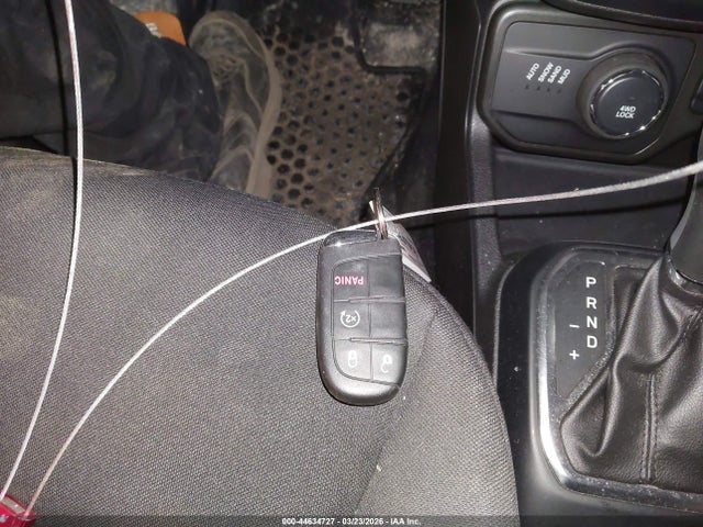 2018 Jeep Renegade Latitude 4x4 მანქანა იყიდება აუქციონზე, vin: ZACCJBBB6JPG76100, აუქციონის ნომერი: 44634727